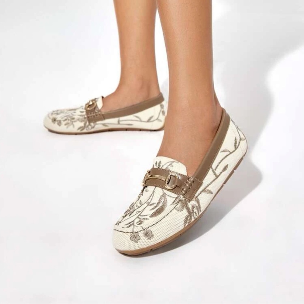 CUCCOO Trending Plant Embroidered Horsebit Decor Loafers